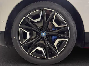 BMW iX xDrive50 SPORTPAKET