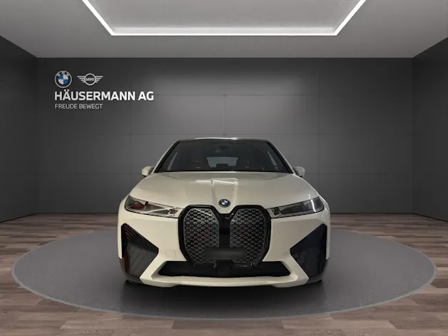 BMW iX xDrive50 SPORTPAKET