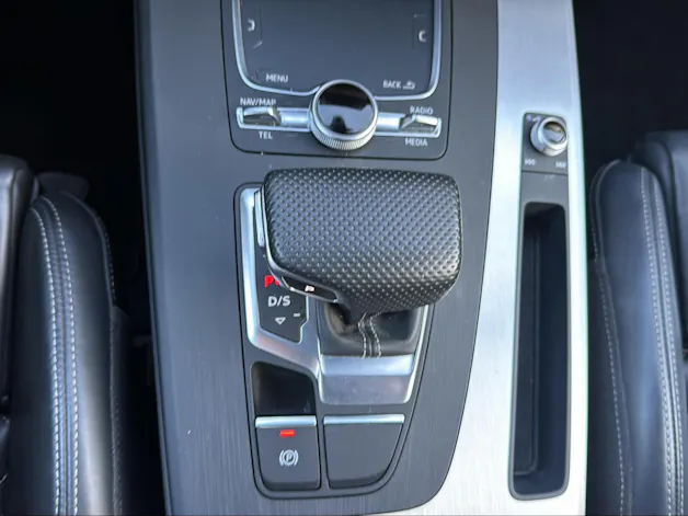 Audi Q5 55 TFSI e sport quattro