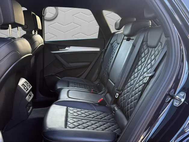 Audi Q5 55 TFSI e sport quattro