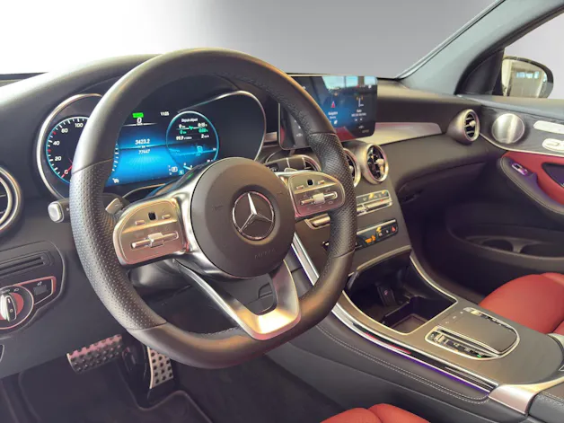 Mercedes-Benz GLC 200 AMG Line 4Matic 9G-Tronic