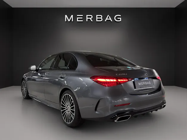 Mercedes-Benz C 220 d 4 Matic