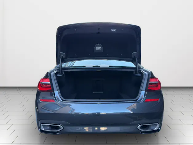 BMW 750d xDrive Steptronic