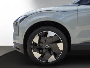 Volvo EX30 E60 69kWh Single Motor Extended Range Ultra