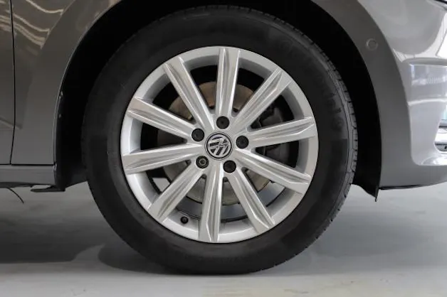 VW Touran 1.4 TSI BMT High