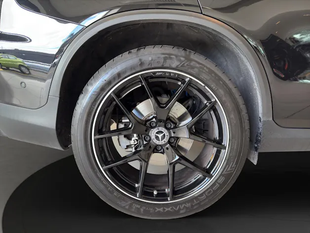 Mercedes-Benz GLC 200 AMG Line 4Matic 9G-Tronic