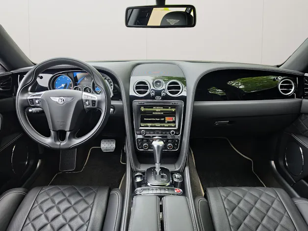 Bentley Flying Spur 4.0 S