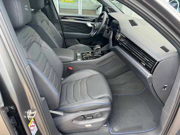 VW Touareg 3.0 TSI eHybrid R Final Edition Tiptronic