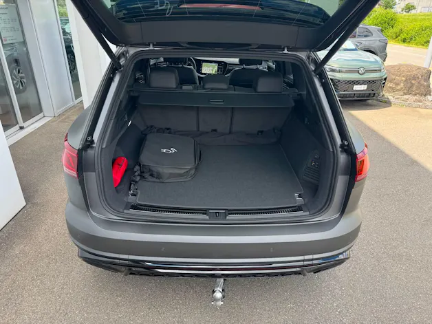 VW Touareg 3.0 TSI eHybrid R Final Edition Tiptronic