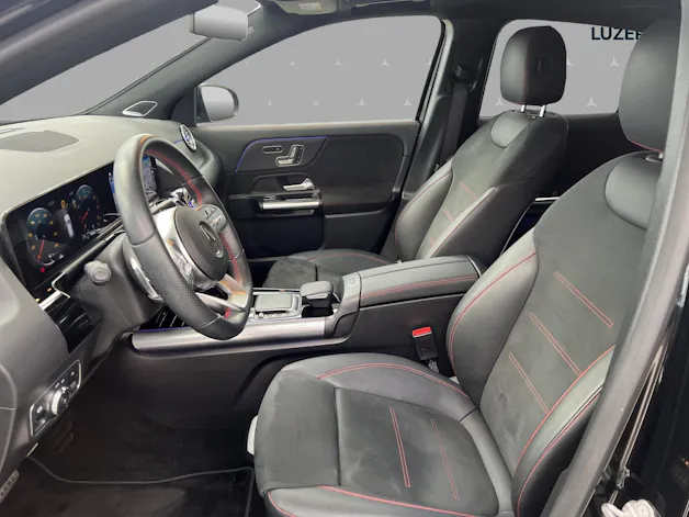 Mercedes-Benz GLA 250 4Matic AMG Line 8G-DCT