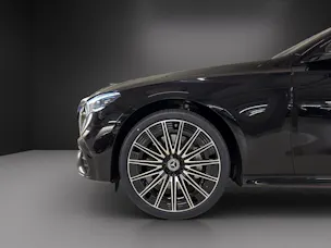 Mercedes-Benz E 220 d 4Matic 9G-Tronic