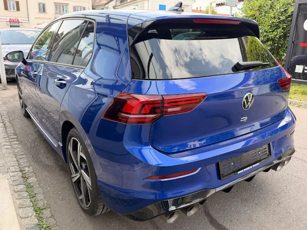 VW Golf 2.0 TSI 333 PS 4MOTION R *** AKRAPOVIC ABGAS ANLANGE ***