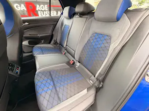 VW Golf 2.0 TSI 333 PS 4MOTION R *** AKRAPOVIC ABGAS ANLANGE ***