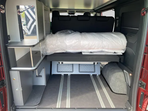Renault Trafic Blue dCi 170 Spacenomad Iconic EDC
