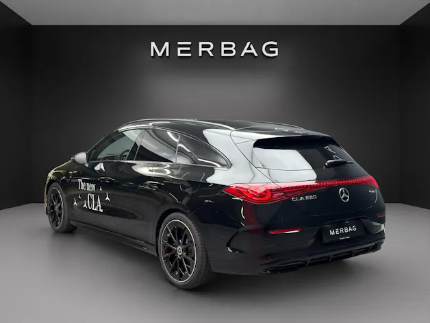 Mercedes-Benz CLA 220 4MATIC Shooting Brake