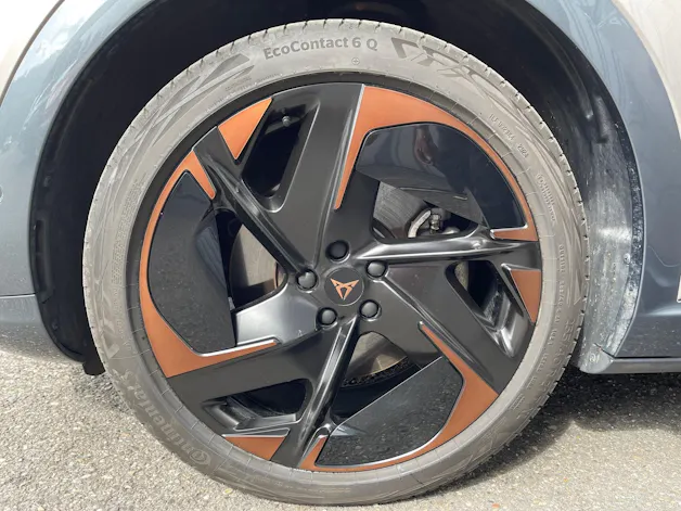 Cupra Tavascan Type 9 77 kWh VZ Adrenaline