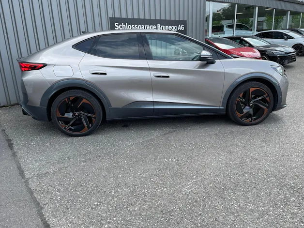 Cupra Tavascan Type 9 77 kWh VZ Adrenaline