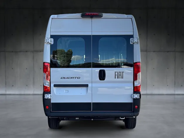 Fiat Ducato 35 L3H2 verglast