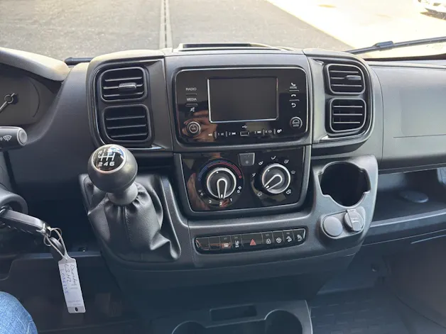 Fiat Ducato 35 L3H2 verglast