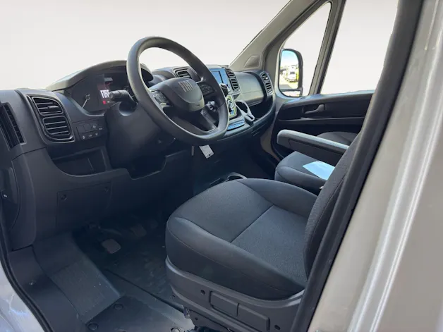 Fiat Ducato 35 L3H2 verglast