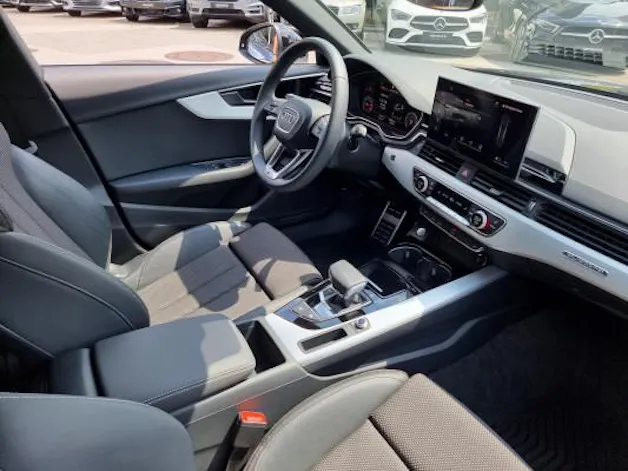 Audi A4 Avant 40 TDI S-line qu