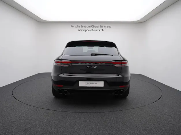 Porsche Macan S