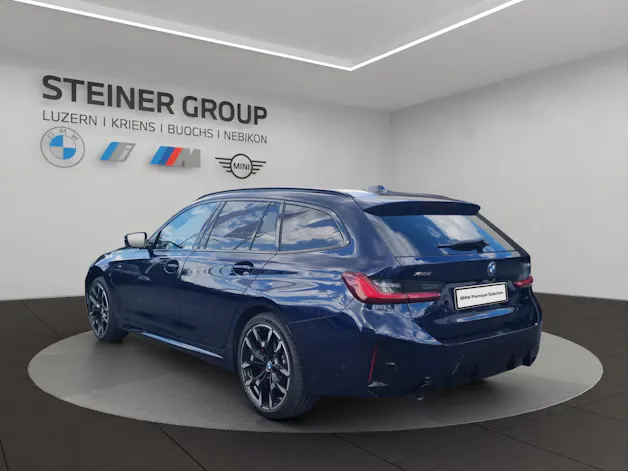BMW 330e x DriveTouring Steptronic M Sport Pro