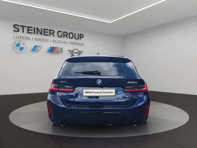 BMW 330e x DriveTouring Steptronic M Sport Pro
