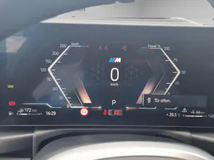 BMW 330e x DriveTouring Steptronic M Sport Pro