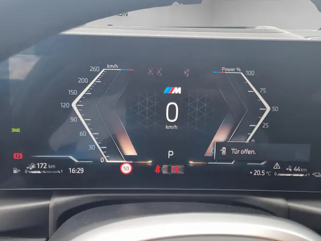 BMW 330e x DriveTouring Steptronic M Sport Pro