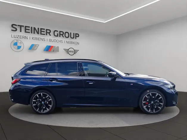 BMW 330e x DriveTouring Steptronic M Sport Pro