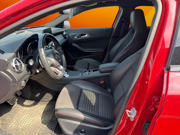 MERCEDES-BENZ GLA 250 AMG Line 4Matic 7G-DCT