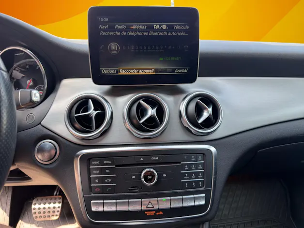 MERCEDES-BENZ GLA 250 AMG Line 4Matic 7G-DCT