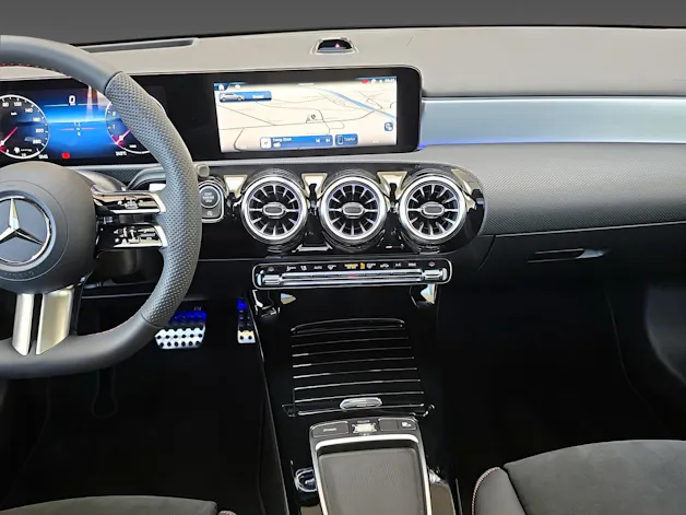 MERCEDES-BENZ A 250 4Matic