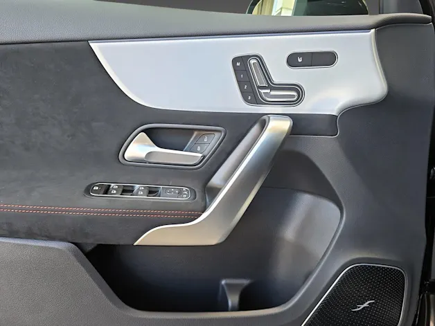 MERCEDES-BENZ A 250 4Matic