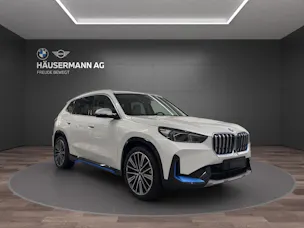 BMW iX1 30 xDrive XLINE