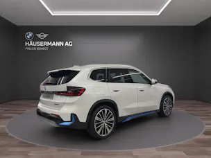 BMW iX1 30 xDrive XLINE
