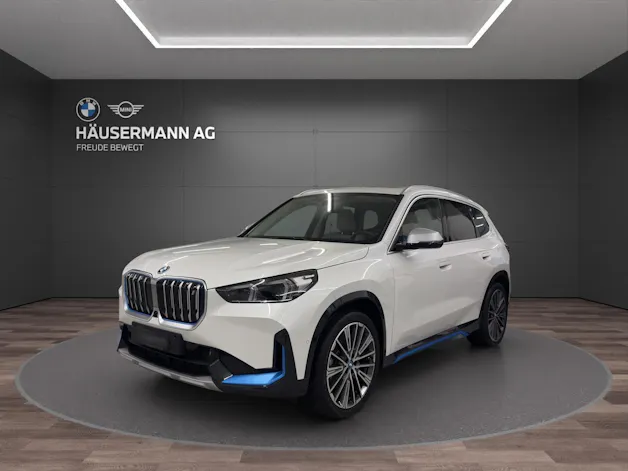 BMW iX1 30 xDrive XLINE