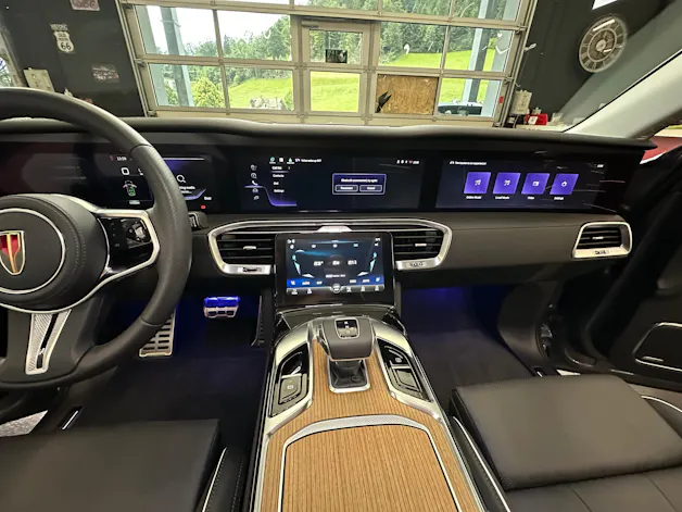 HONGQI E-HS9 Exclusive 99 kWh