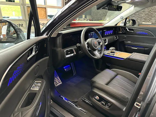 HONGQI E-HS9 Exclusive 99 kWh