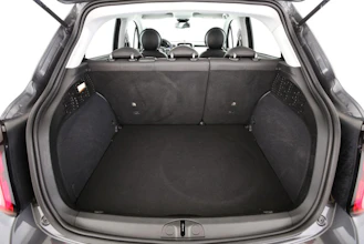 https://vehicle.imgix.net/4350342/5de05c86-58b7-4a8f-b68b-84acec22494f.jpg