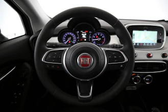 https://vehicle.imgix.net/4350342/ff193346-6480-43cc-8730-4e74cba22f6f.jpg