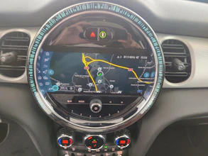 https://vehicle.imgix.net/4350392/9b627e9f-7972-42d9-9303-77fe7bfd2f14.jpg