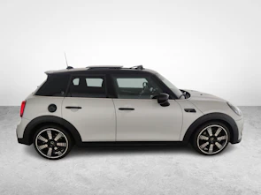 Fahrzeugbild MINI F55 2.0i Cooper S SDKG