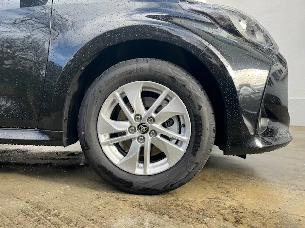 Toyota Yaris 1.5 VVT-i HSD Comfort