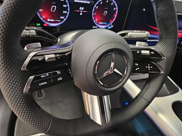 MERCEDES-BENZ CLA 220 4Matic AMG Line Shooting Brake