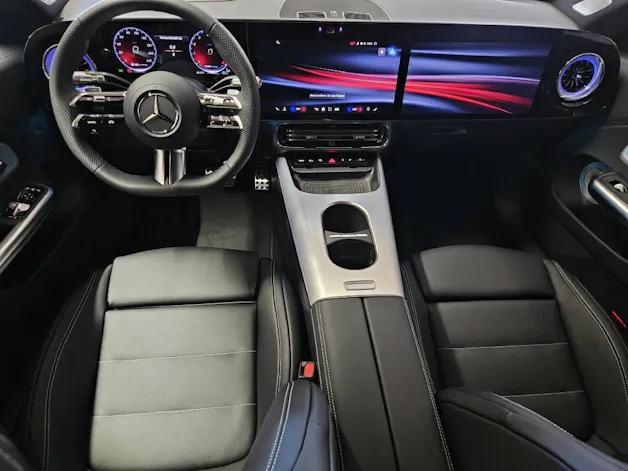 MERCEDES-BENZ CLA 220 4Matic AMG Line Shooting Brake