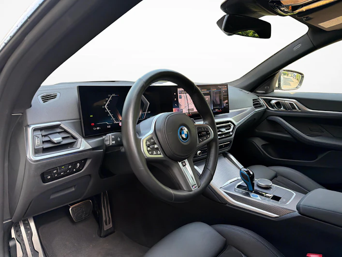 image du véhicule BMW i4