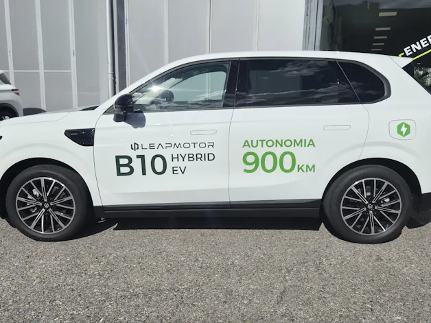 Leapmotor B10 1.5 Hybrid EV