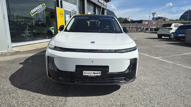 Leapmotor B10 1.5 Hybrid EV
